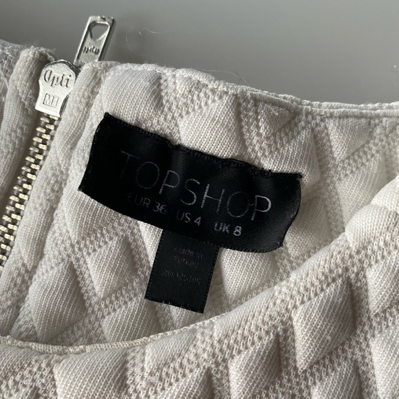 White quilted top - Picture 2 of 3